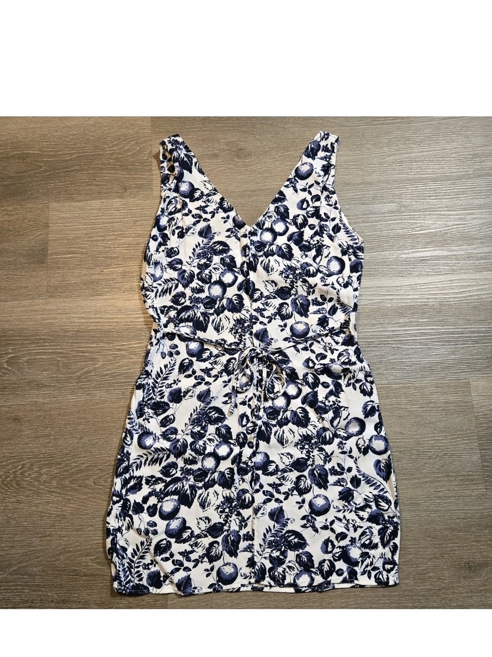 Reformation All Over Fruit Print Mini Slip Dress Womens Medium Sundress White - Picture 8 of 9